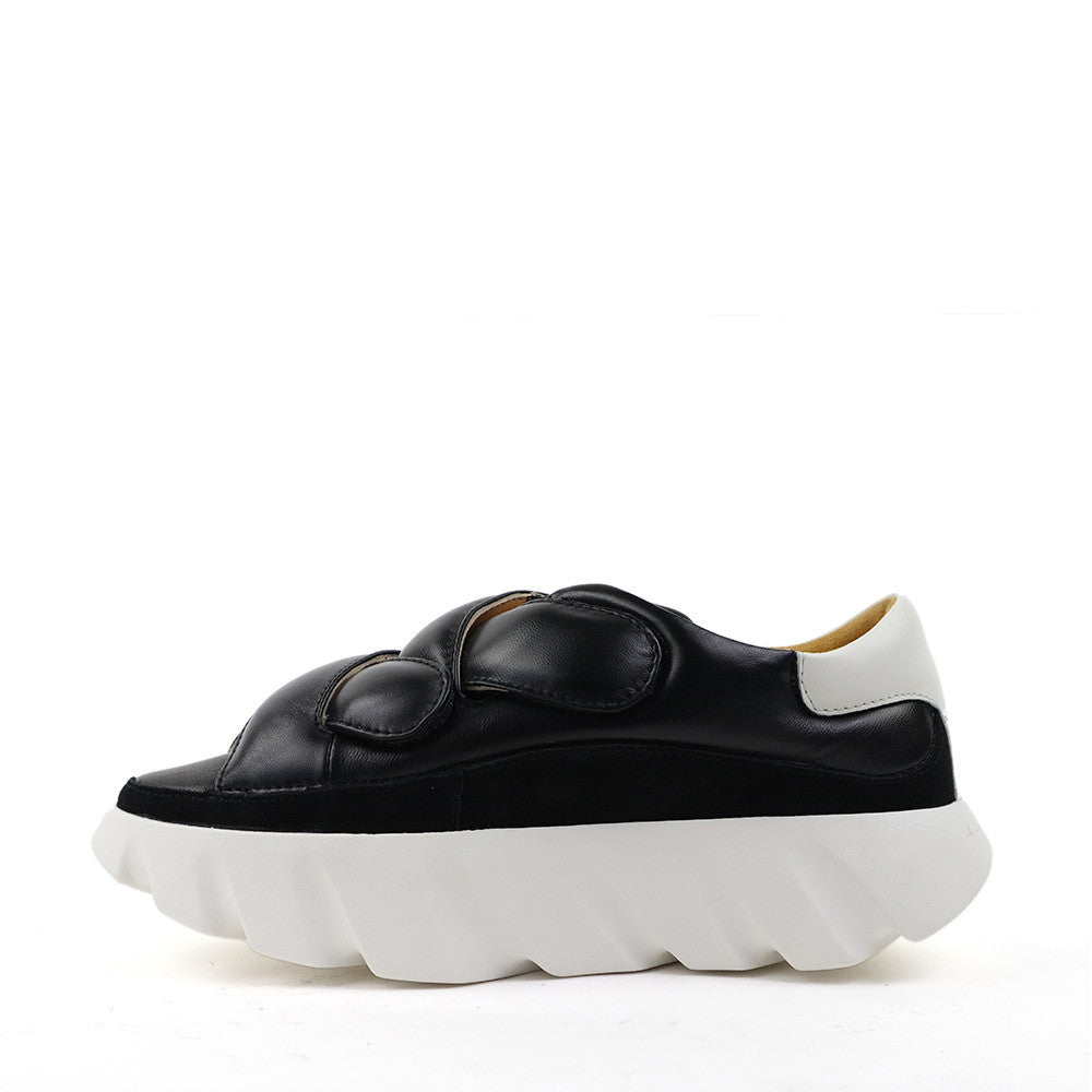 4ccccees Tura Lucky Black inside view - Hanig's Footwear