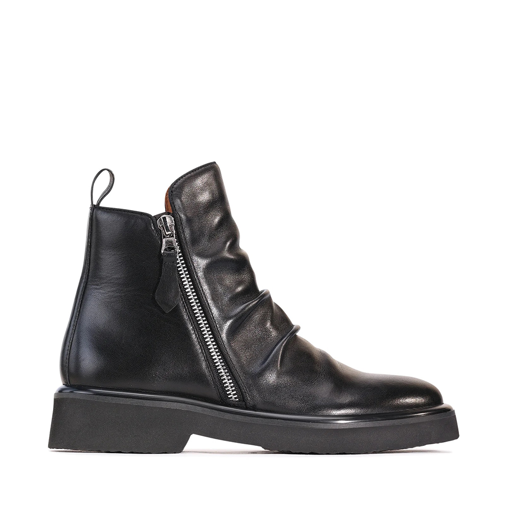 Theona Black