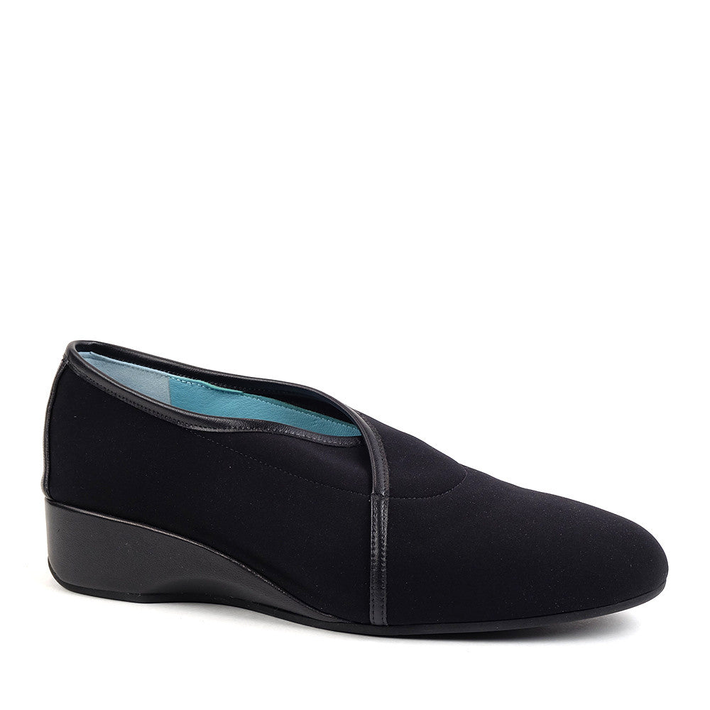 Thierry Rabotin Zora 1427 Black Microfiber angle view