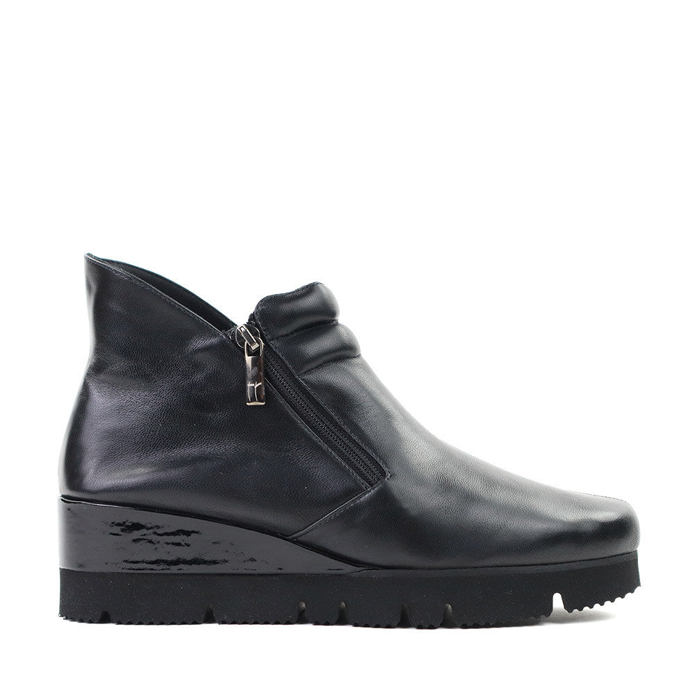 Thierry Rabotin Danari 3584 Black Nappa side view - Hanig's Footwear