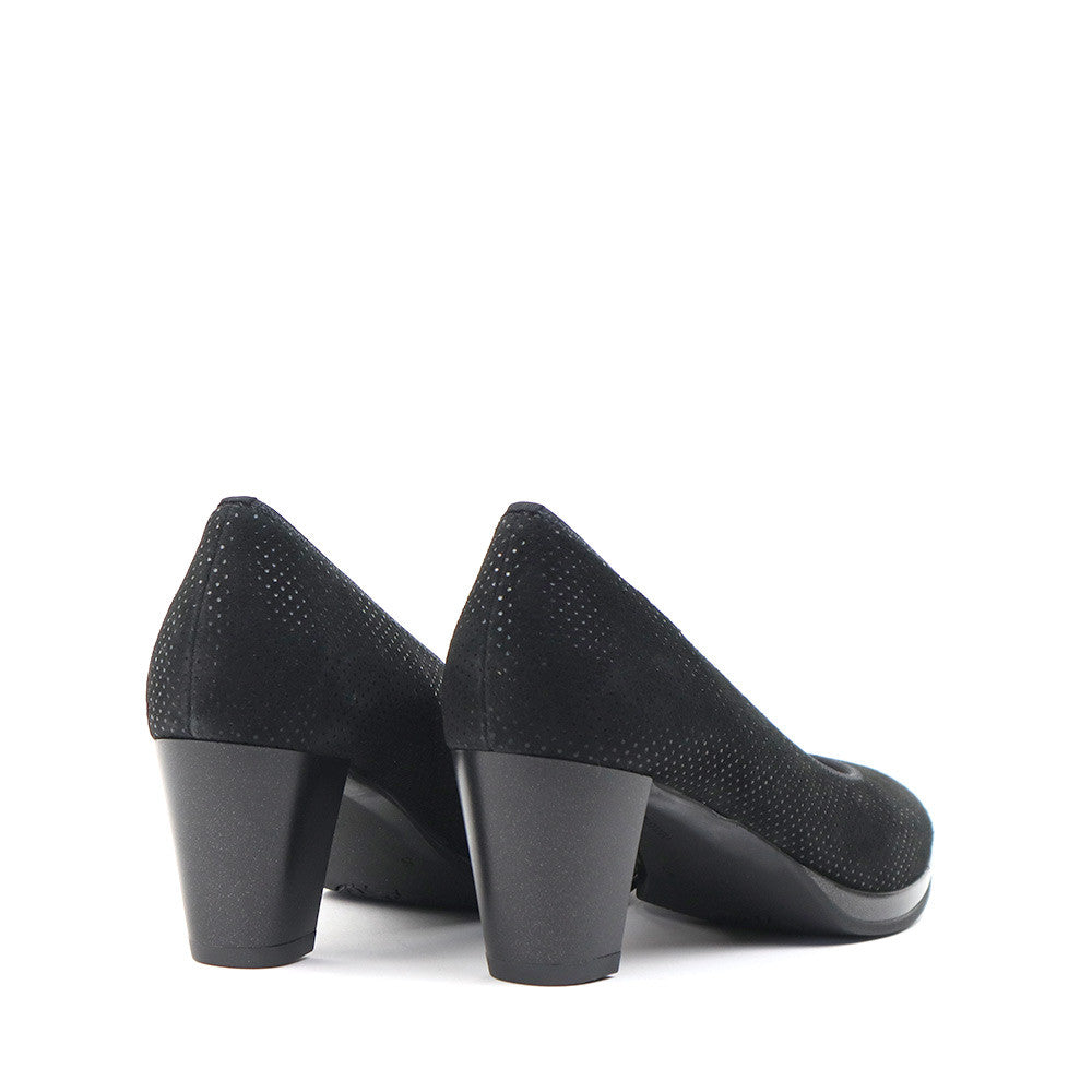 Ara Ophelia Black Puntikid heel view - Hanig's Footwear