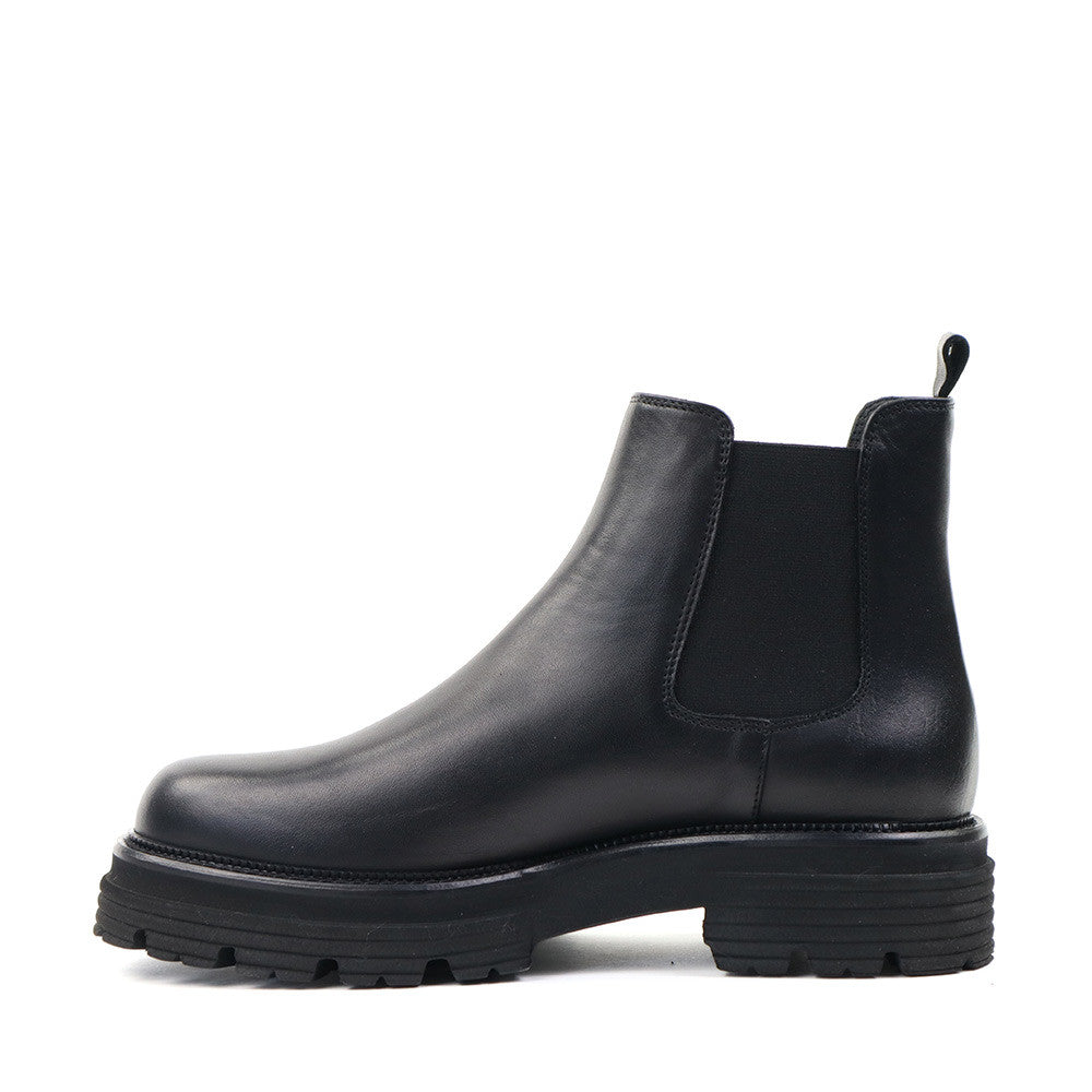 Mat 20 3250 Boot Black inside view - Hanig's Footwear