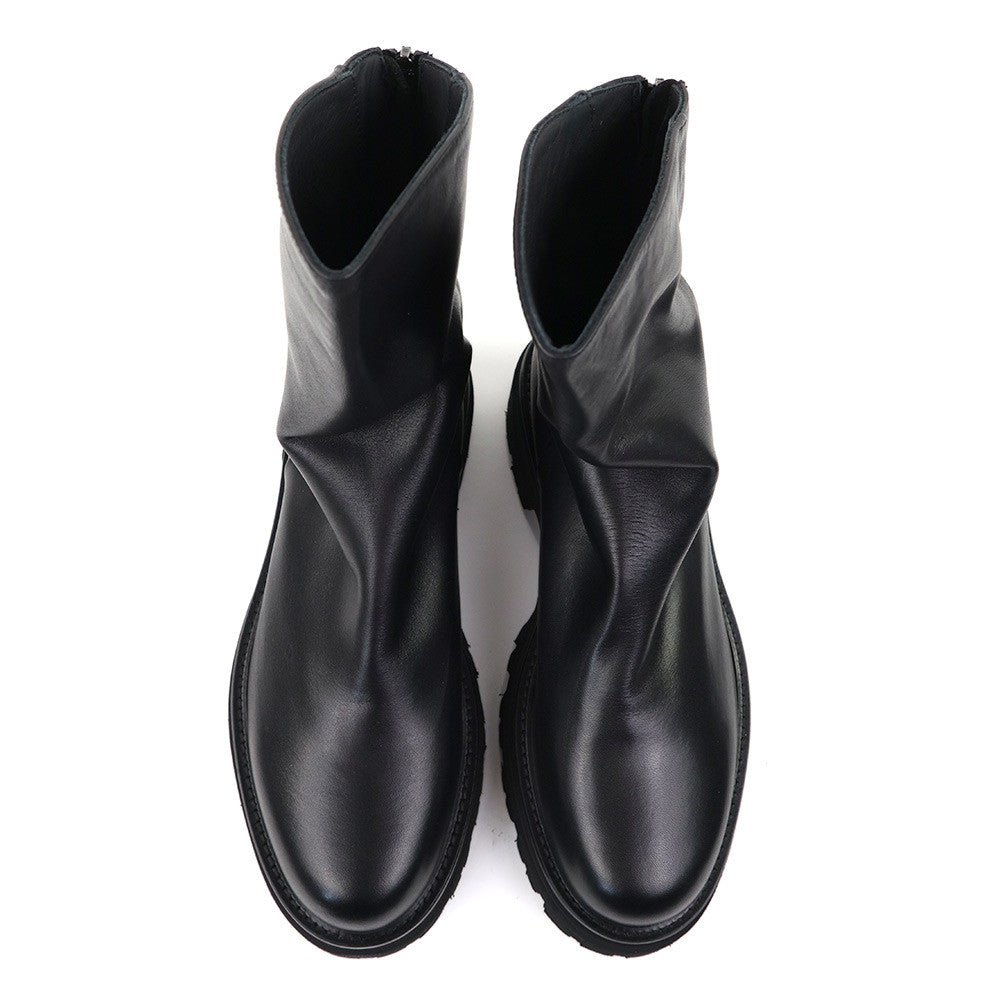 Mat 20 3270 Boot Black top view - Hanig's Footwear