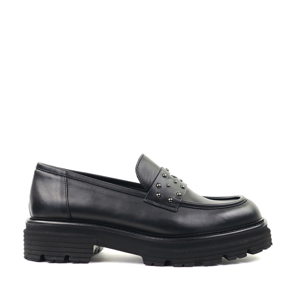 Mat 20 7340 Black Leather side view - Hanigs Footwear