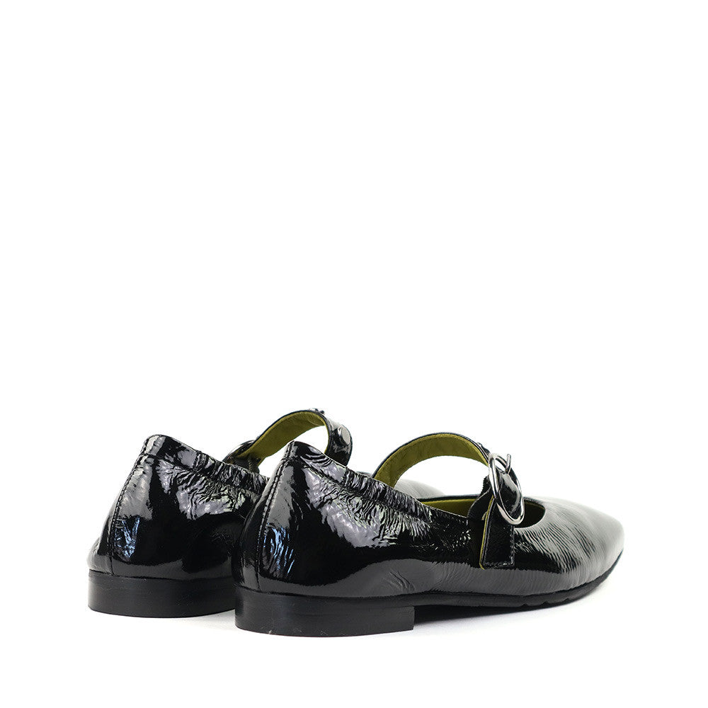 Mat 20 9209 Black heel view - Hanig's Footwear