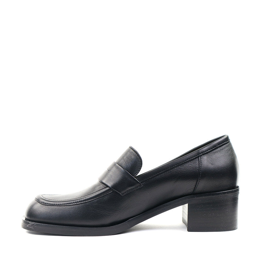 Mat 20 S400 Loafer Black inside view - Hanig's Footwear