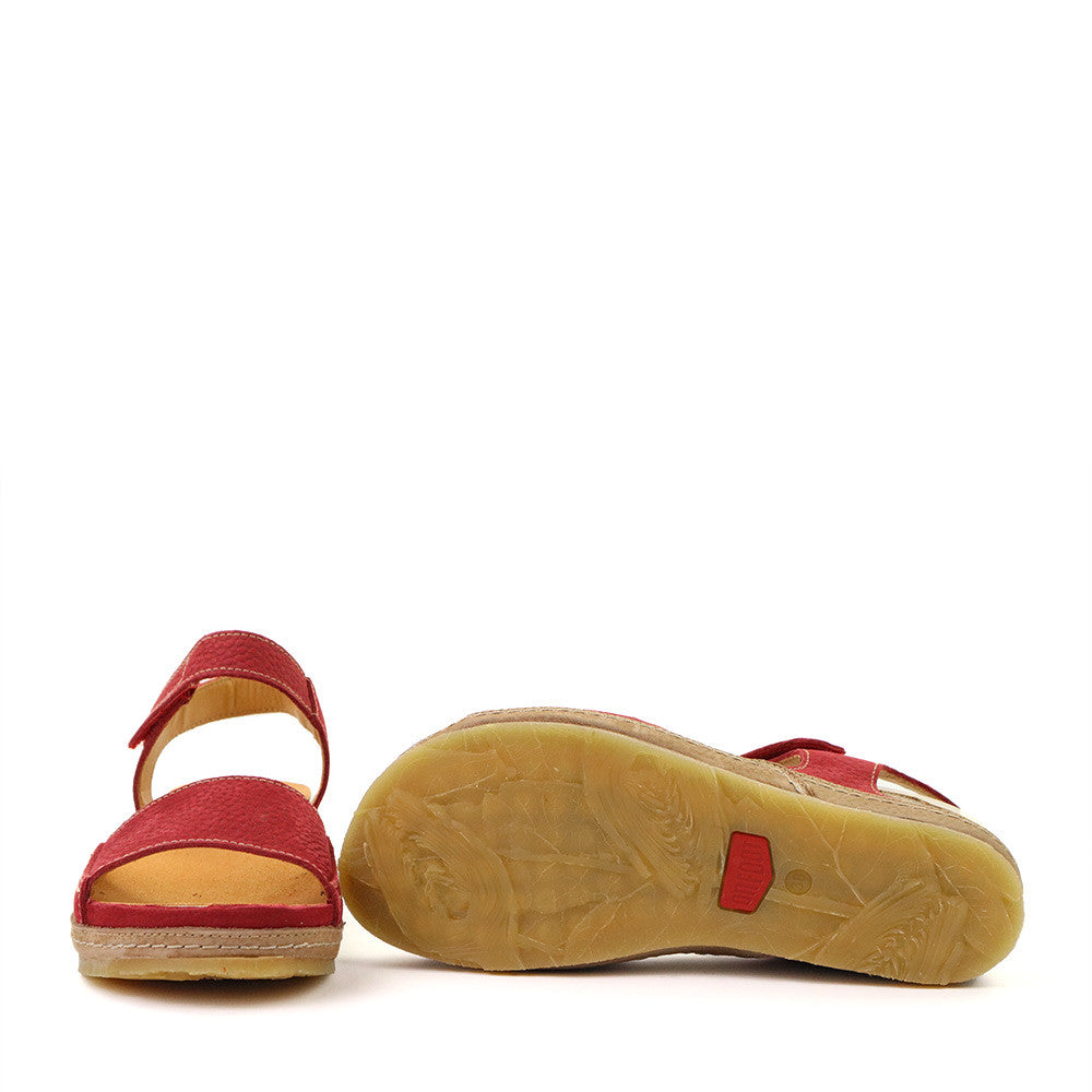 On Foot 240 Red sole view - Hanigs Footwear