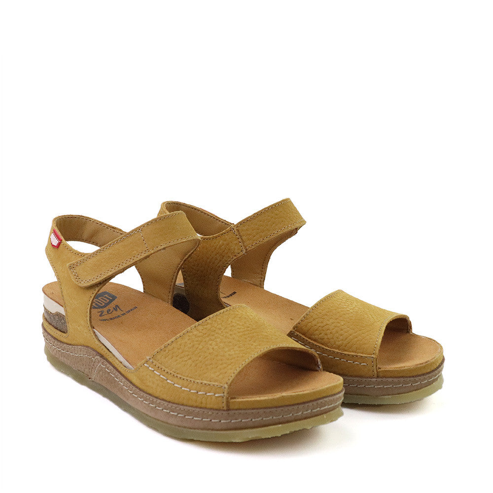 On Foot 240 Mustard angle view - Hanigs Footwear