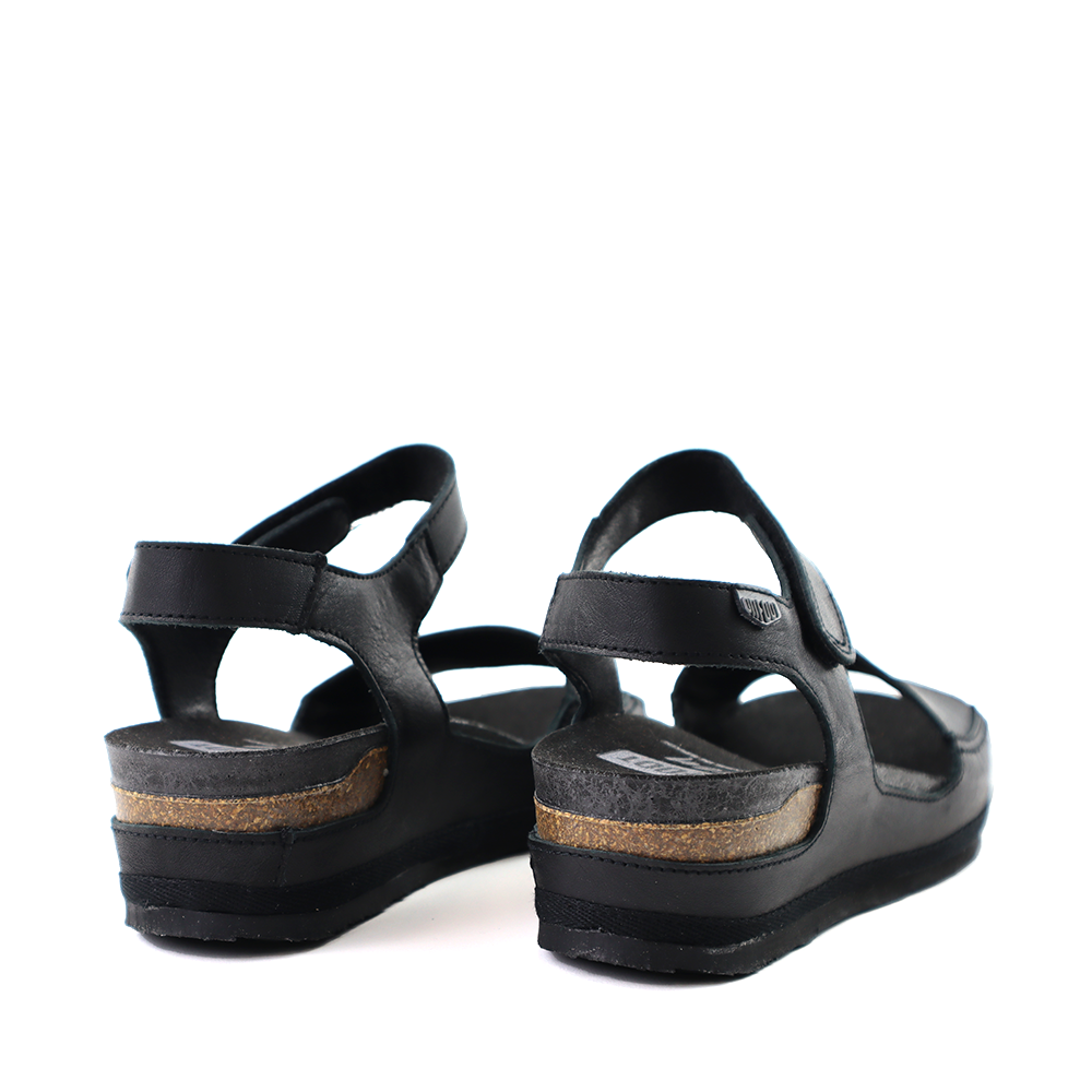 On Foot 203 black heel view - Hanigs Footwear