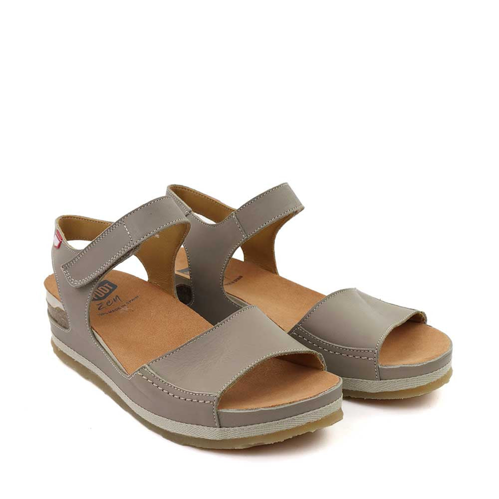 On Foot 203 Taupe angle view - Hanigs Footwear