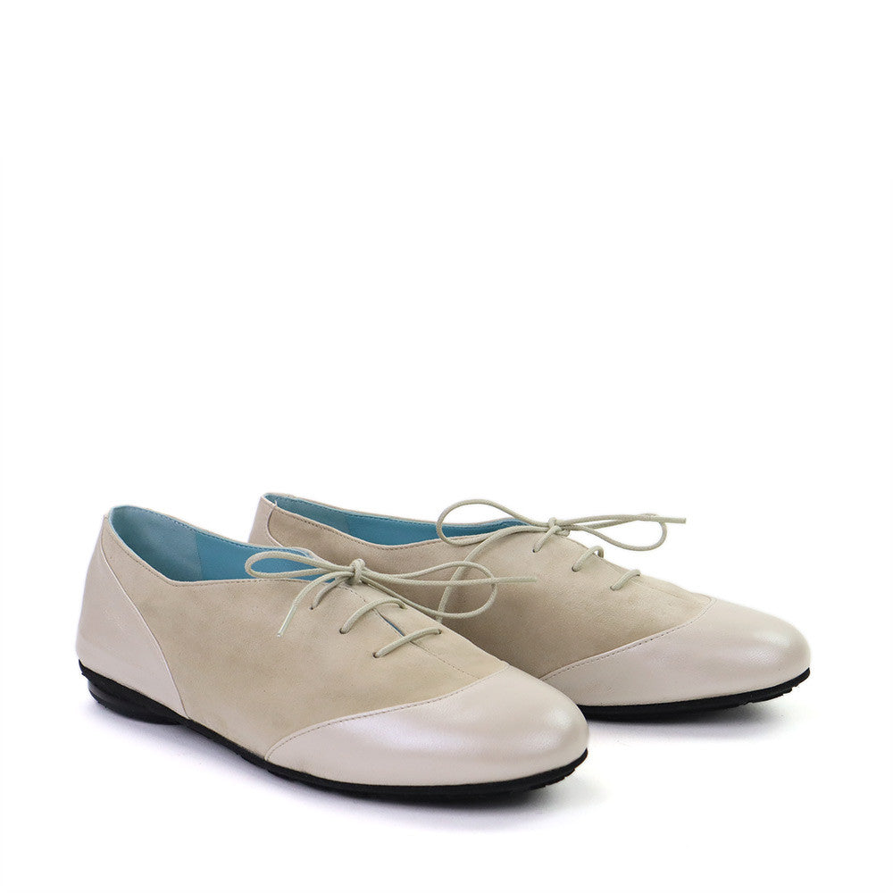 Thierry Rabotin Gabo 1528Mp Ivory angle view - Hanig's Footwear