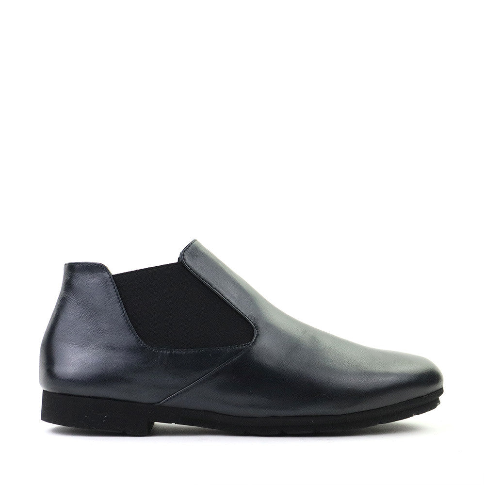 Thierry Rabotin Gymnasion 2432MD Black Taffetas side view - Hanig's Footwear