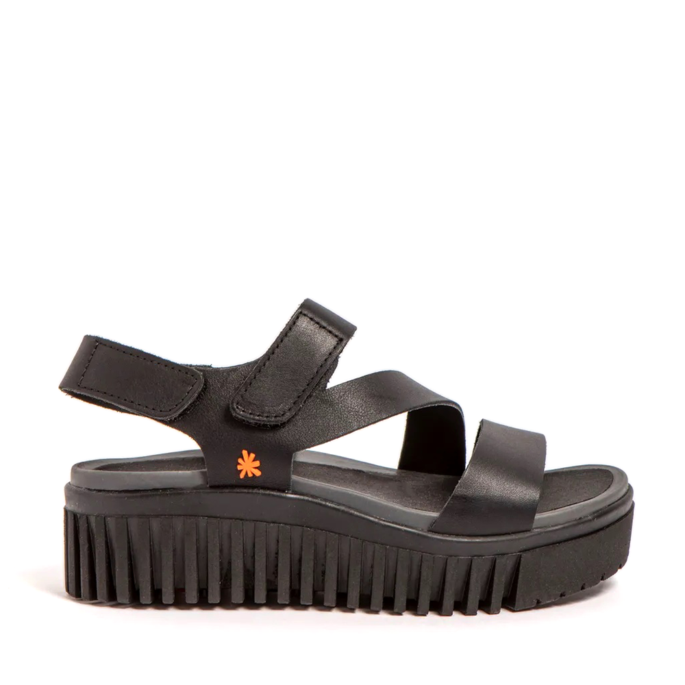 1573 Black
